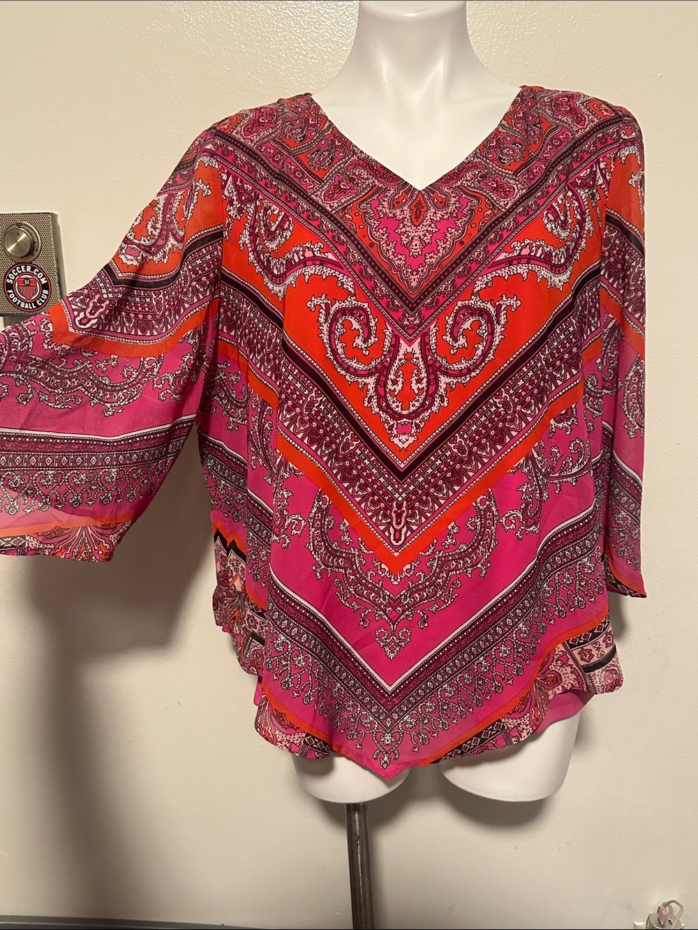 Sara Michelle Pink & Orange Paisley V-Neck Blouse